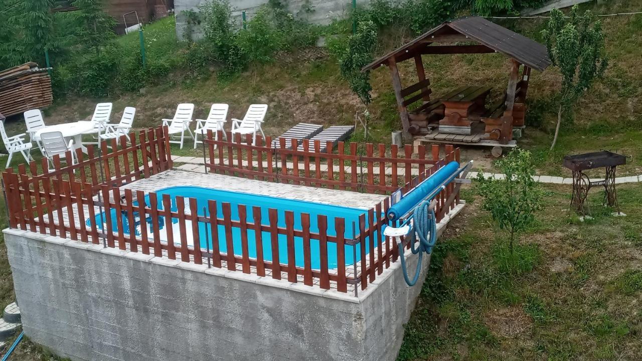 Біля Лісу Slavske Exterior foto